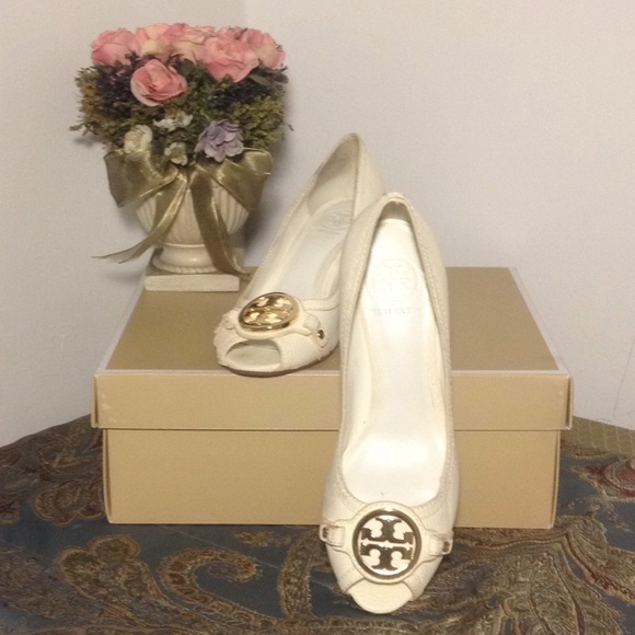 💜SOLD💜TORY BURCH LETICIA PEEP TOE WEDGE - Picture 3 of 7
